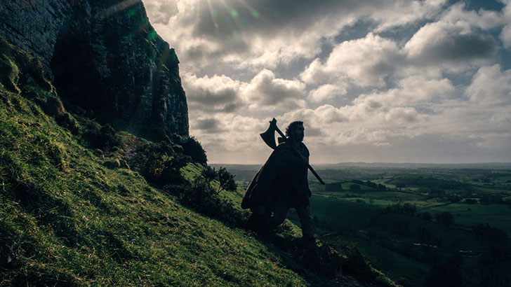 Dev Patel é destaque em novas imagens de 'The Green Knight'